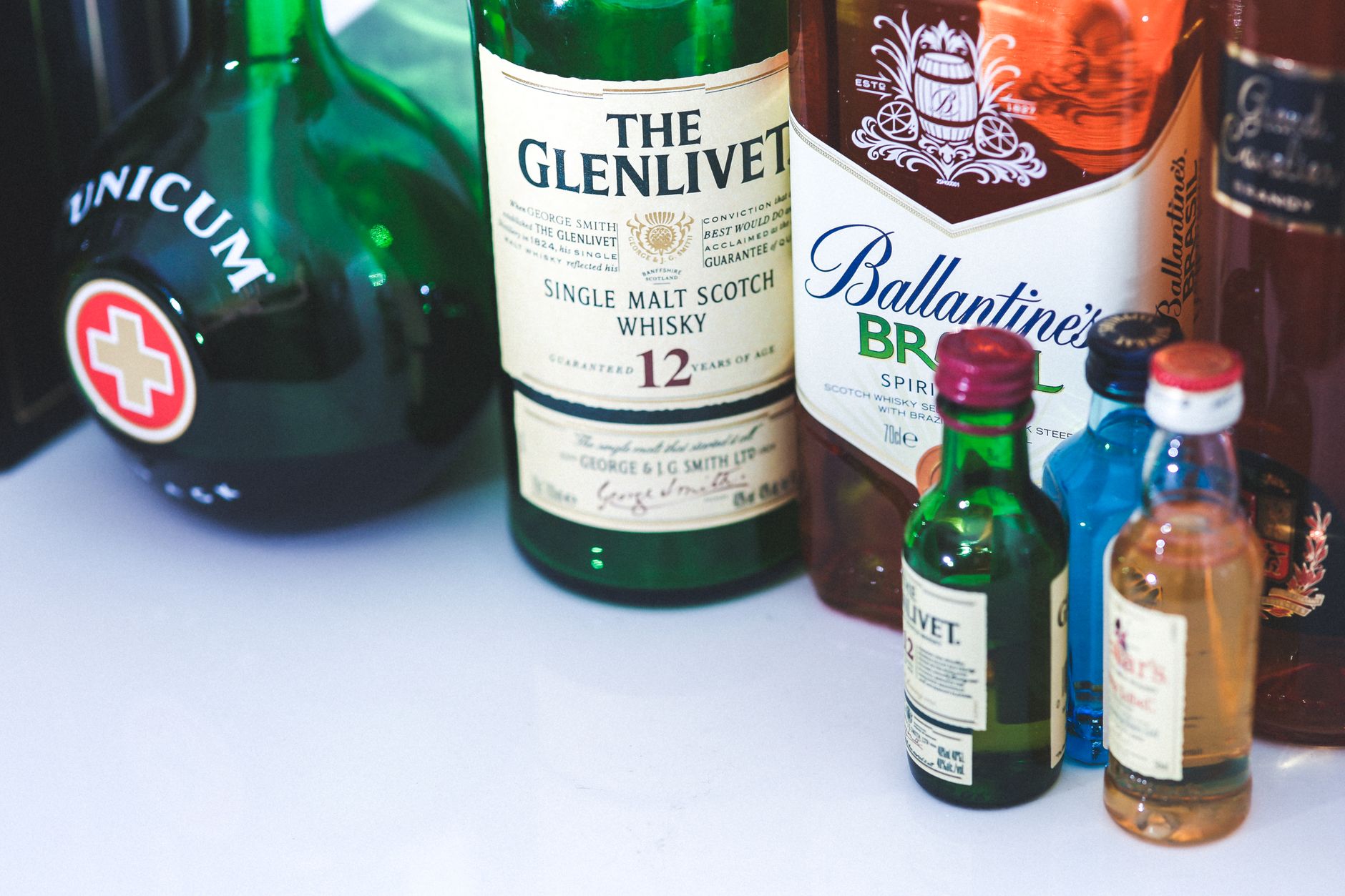 Bouteilles alcool bar spiritueux collection